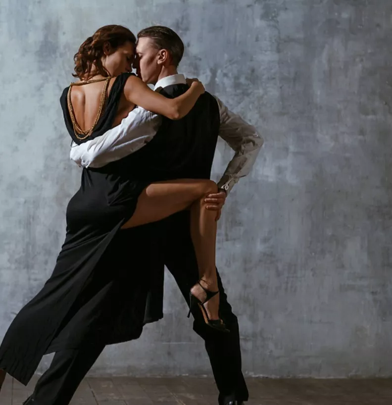 Bachata Danse chez Forest Hill