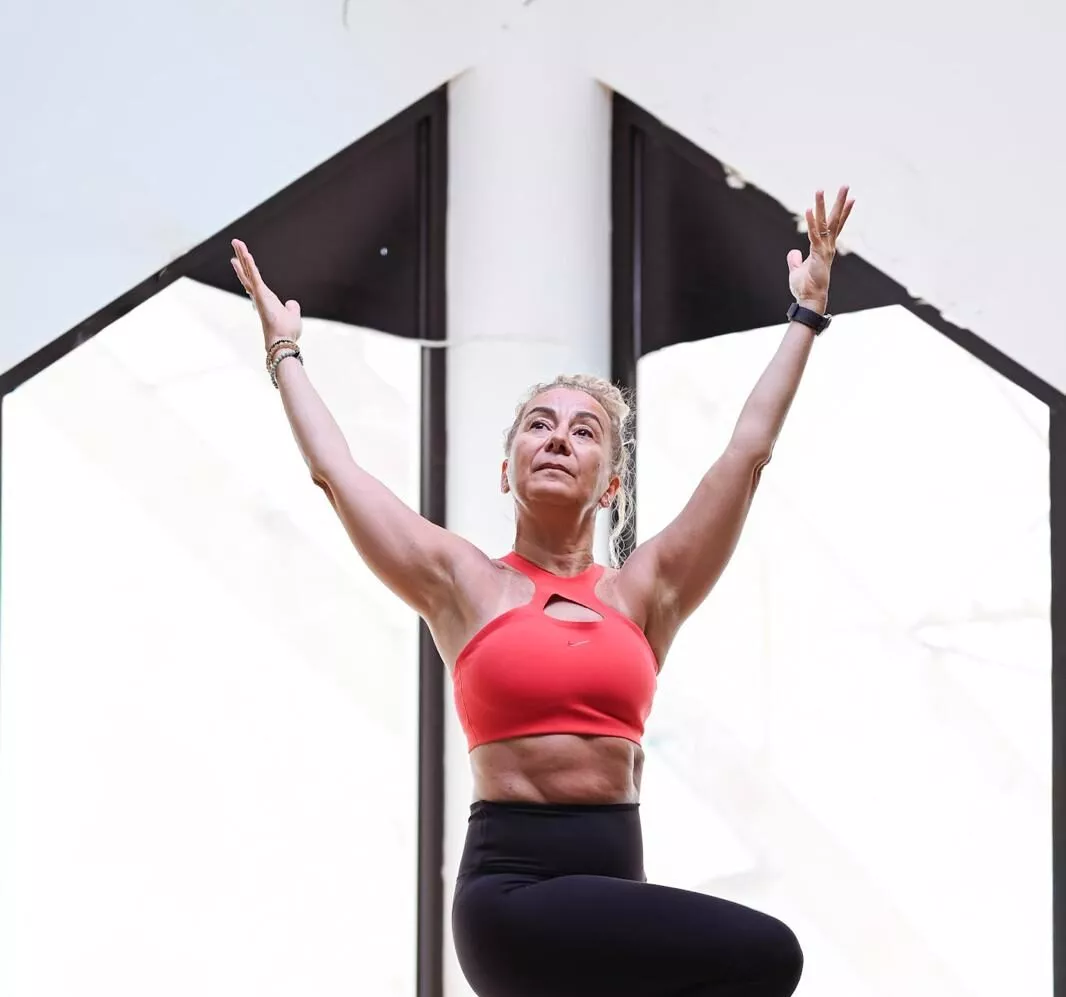 Karina en train de faire du pilates